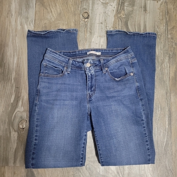 Levi's Denim - Levi's Curvy bootcut jeans size 8